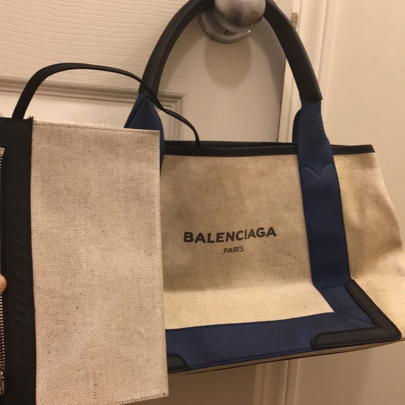 authentic balenciaga logo - Picture 3 of 4